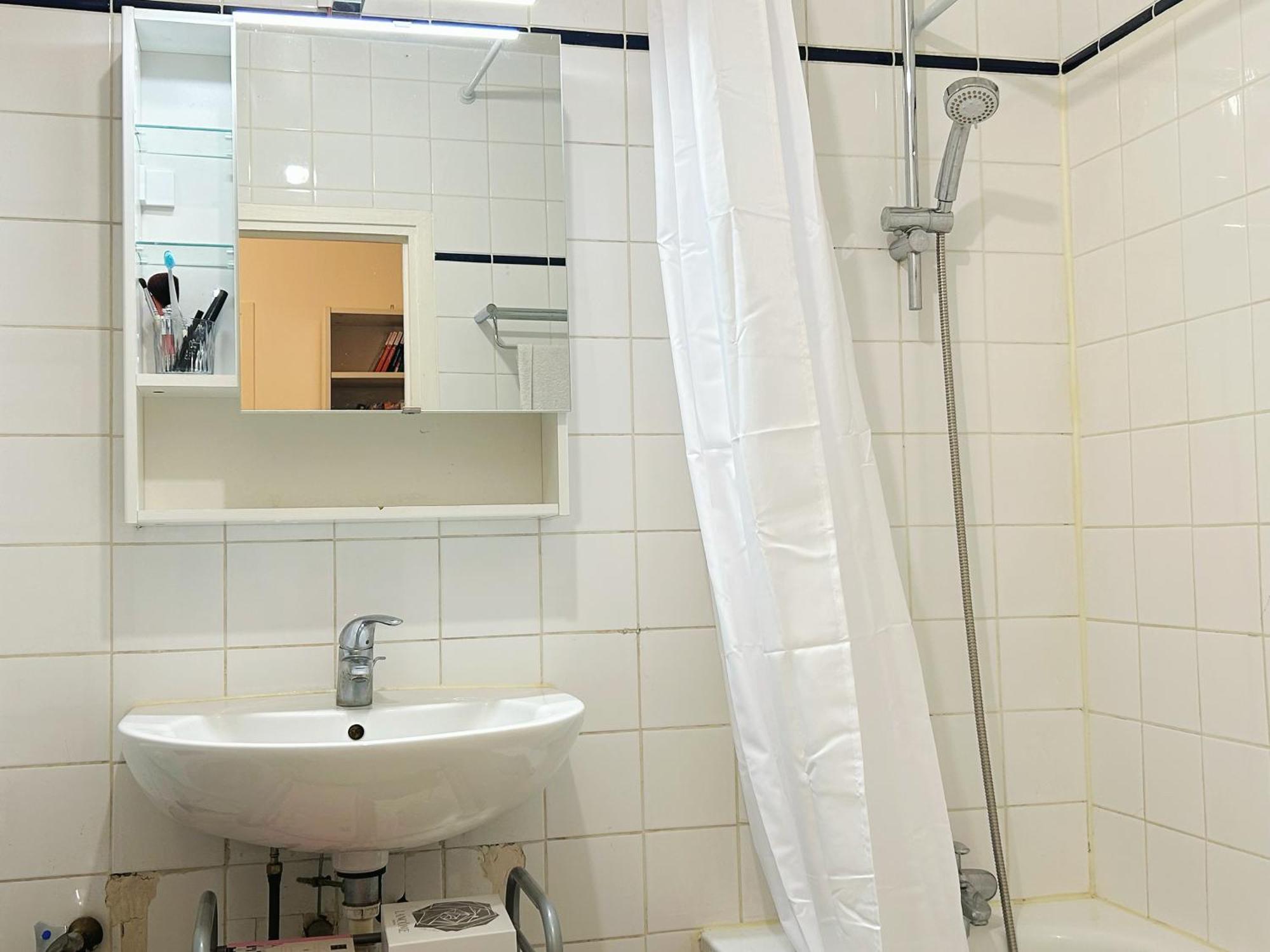 Apart 2 Rooms Sunny Paris Close To Metro Булон Биянкур Екстериор снимка